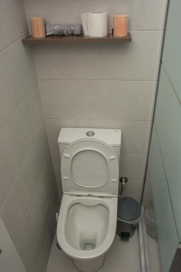 Central Luxury Studio 2 Corinth المظهر الخارجي الصورة